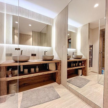 Chalet Meribel, 11 Pieces, 15 Personnes - Fr-1-688-79 المظهر الخارجي الصورة