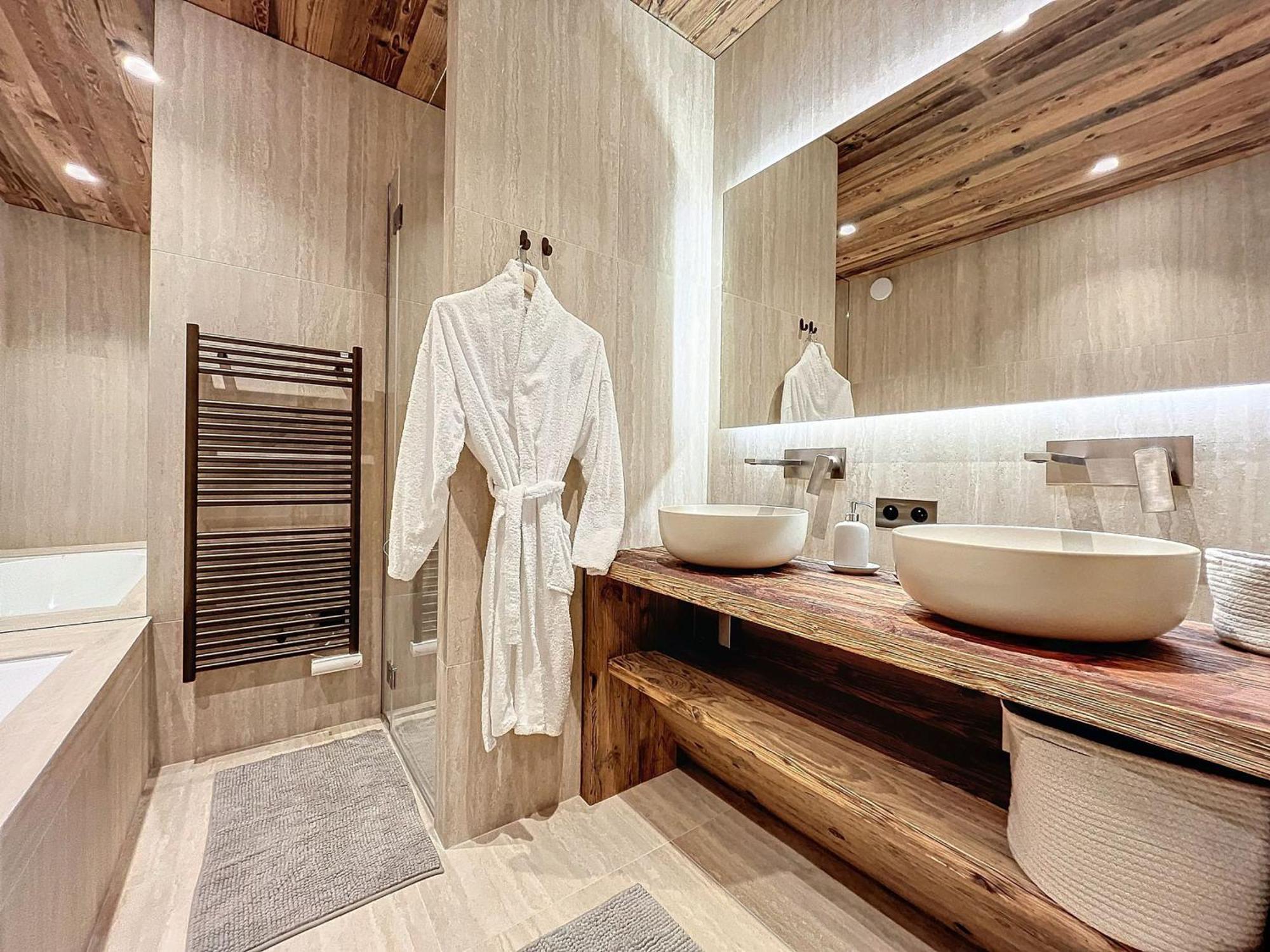 Chalet Meribel, 11 Pieces, 15 Personnes - Fr-1-688-79 المظهر الخارجي الصورة